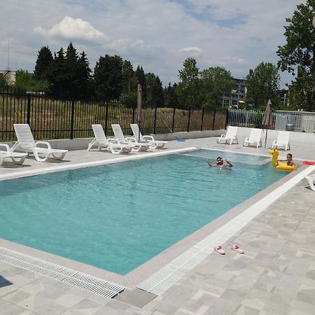 Aparthotel Riverside Vip Аpartments Slantschew brjag Exterior foto