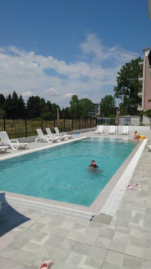 Aparthotel Riverside Vip Аpartments Slantschew brjag Exterior foto